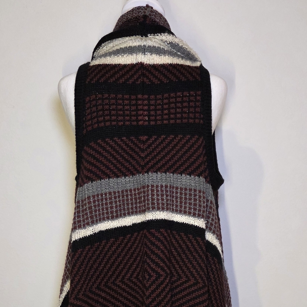 Elegant Multicolor Women's Sweater Vest - Picture 7 of 7
